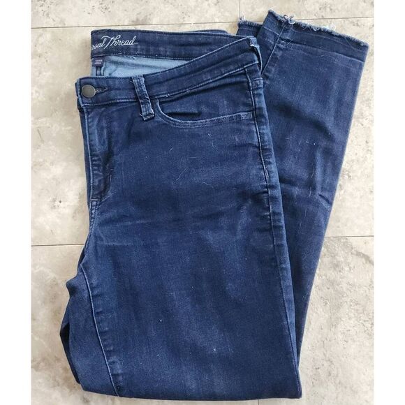 11  Universal Thread Mid Rise Skinny jeans - Picture 1 of 8